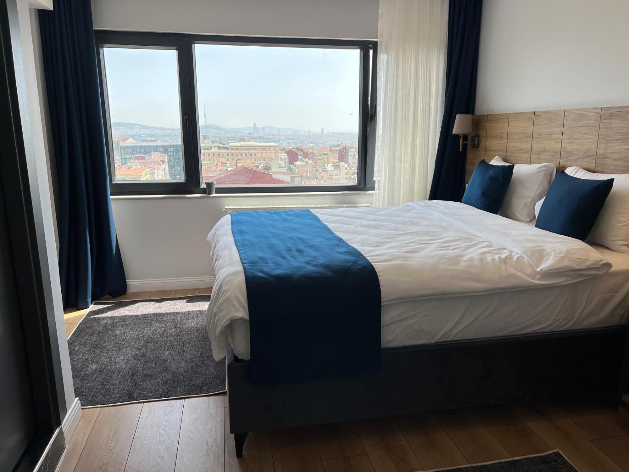 The Blue Suites — Photos 3